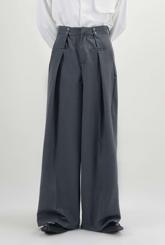wide leg trousers